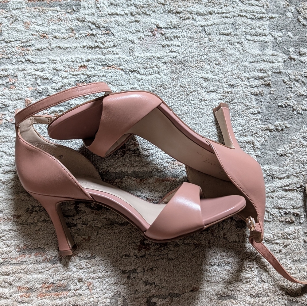 Naturalizer leather dress sandal